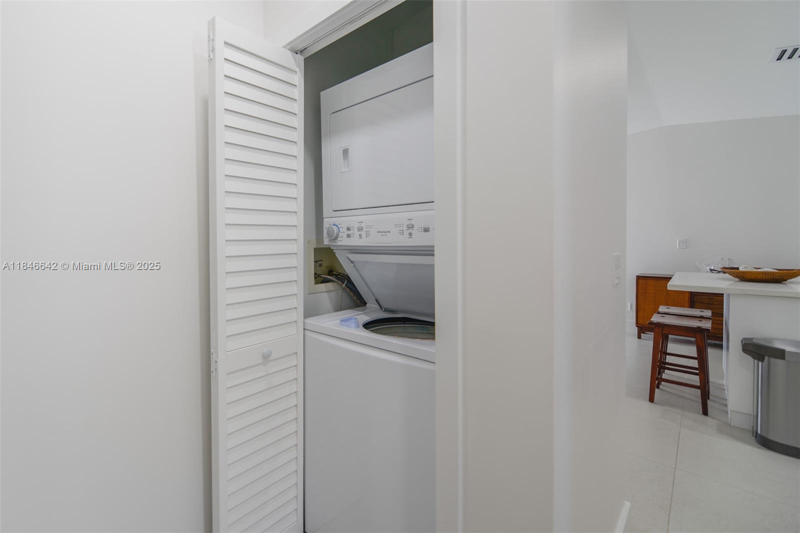 SEXTON COVES ESTATES - Residential