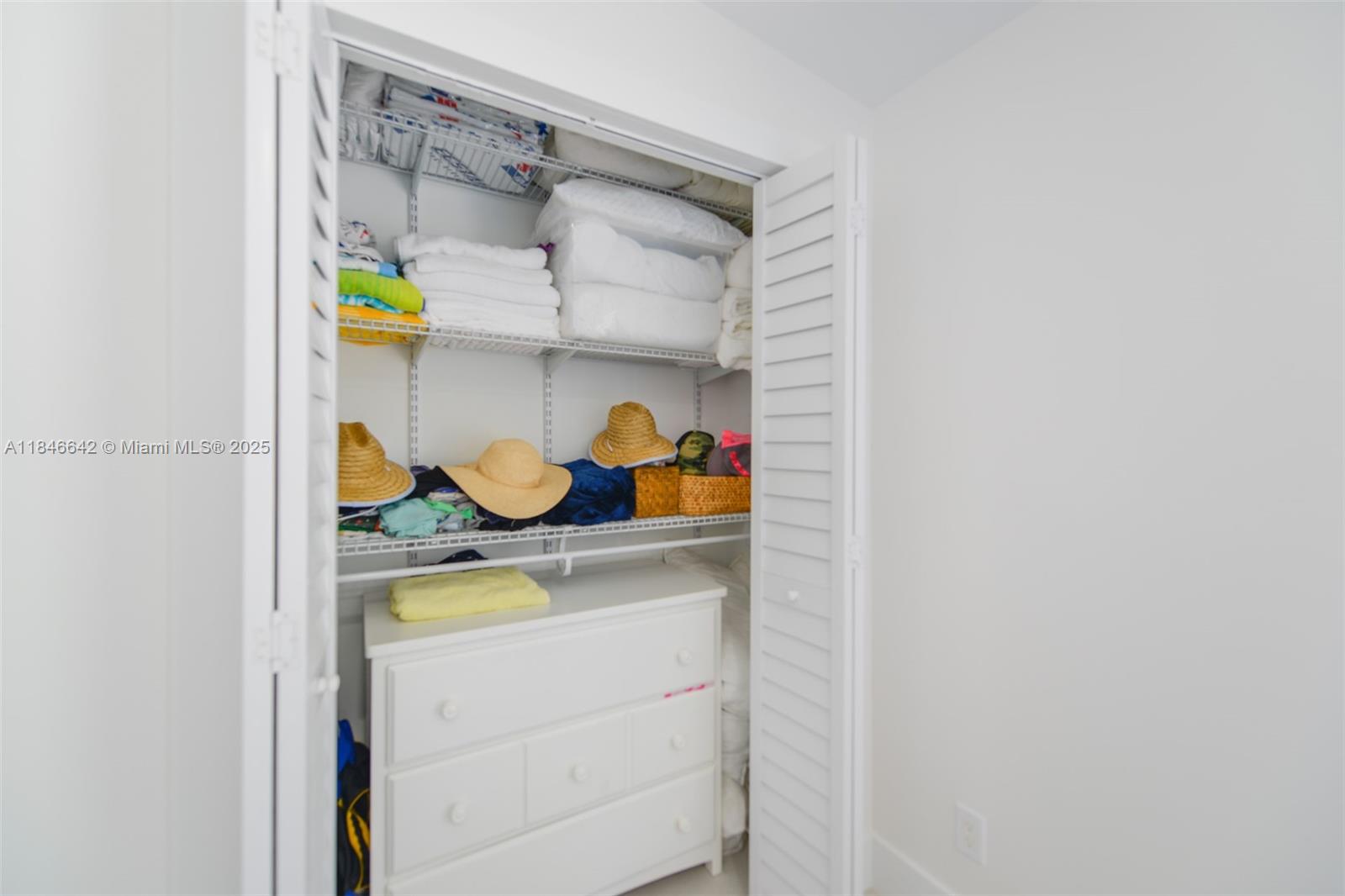 SEXTON COVES ESTATES - Residential