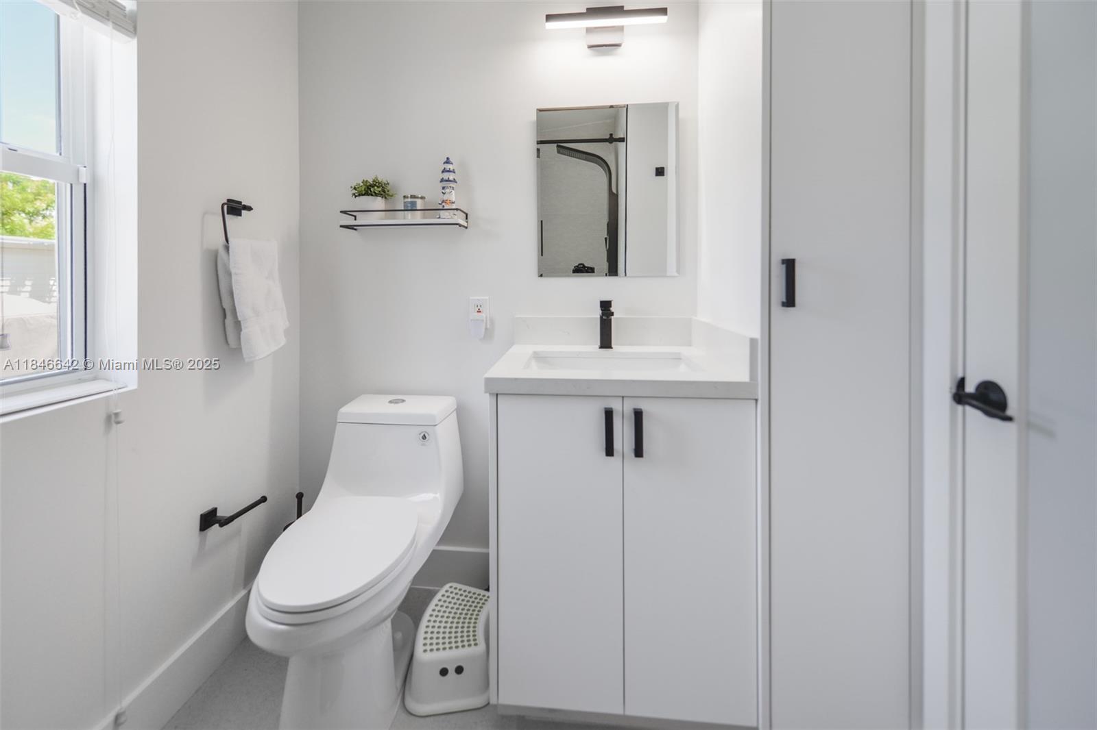 SEXTON COVES ESTATES - Residential