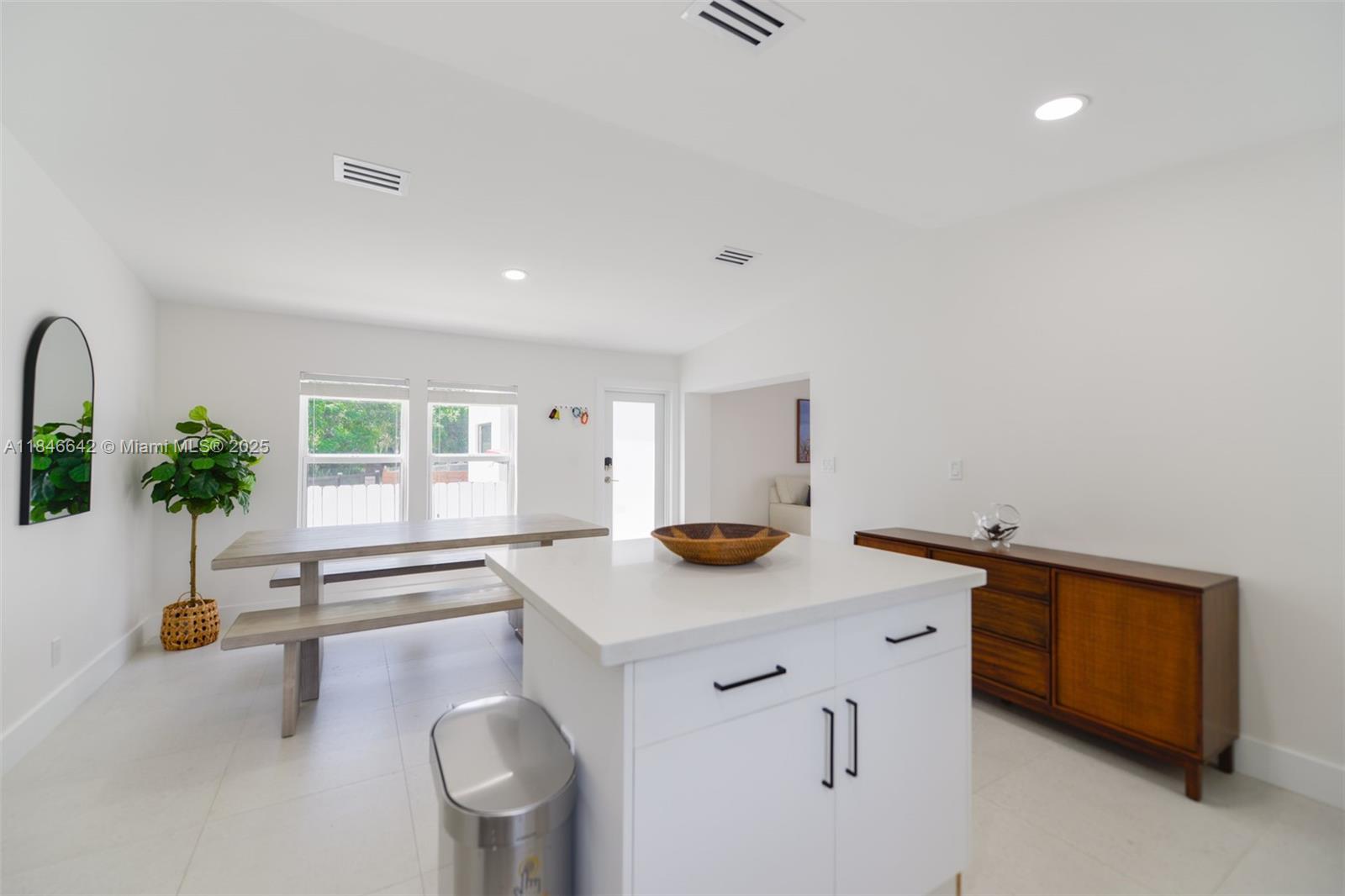 SEXTON COVES ESTATES - Residential