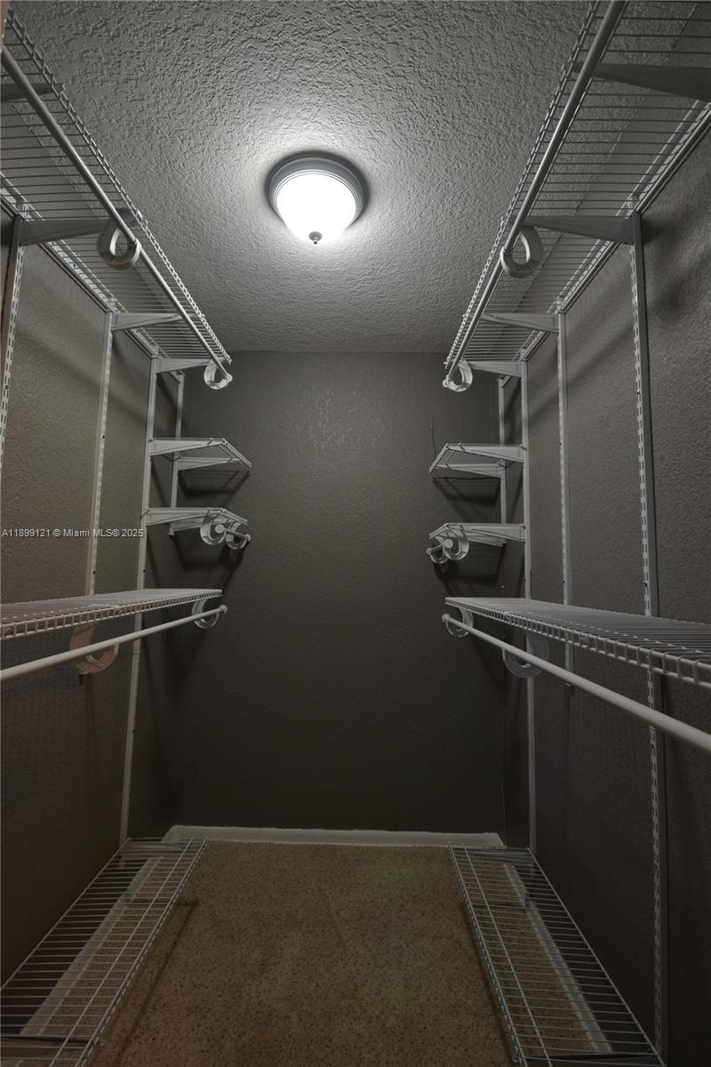 LAKES GARDEN CONDO - Residential Lease