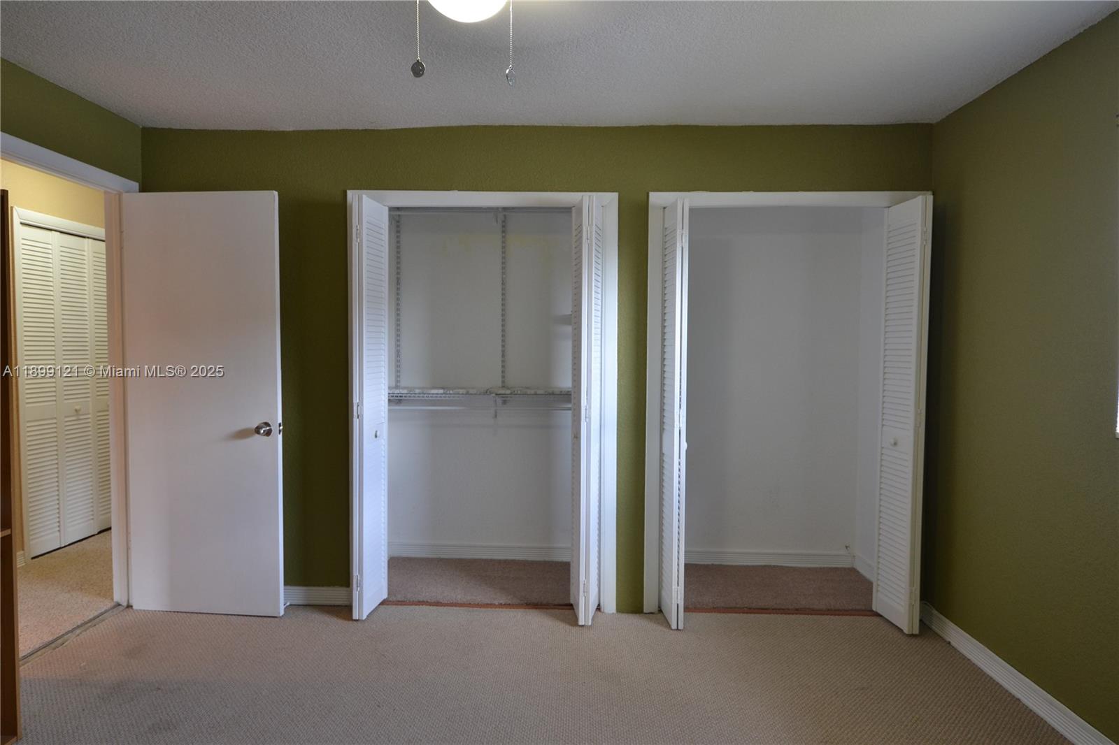 LAKES GARDEN CONDO - Residential Lease