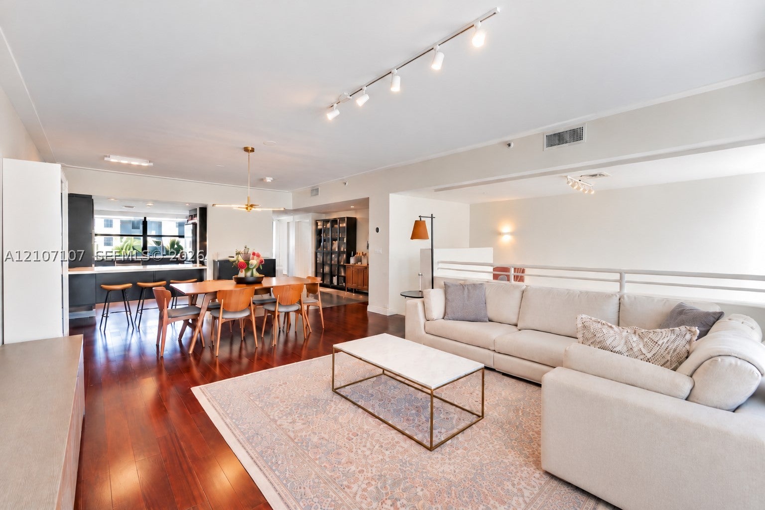 416 Poinciana Dr 1722