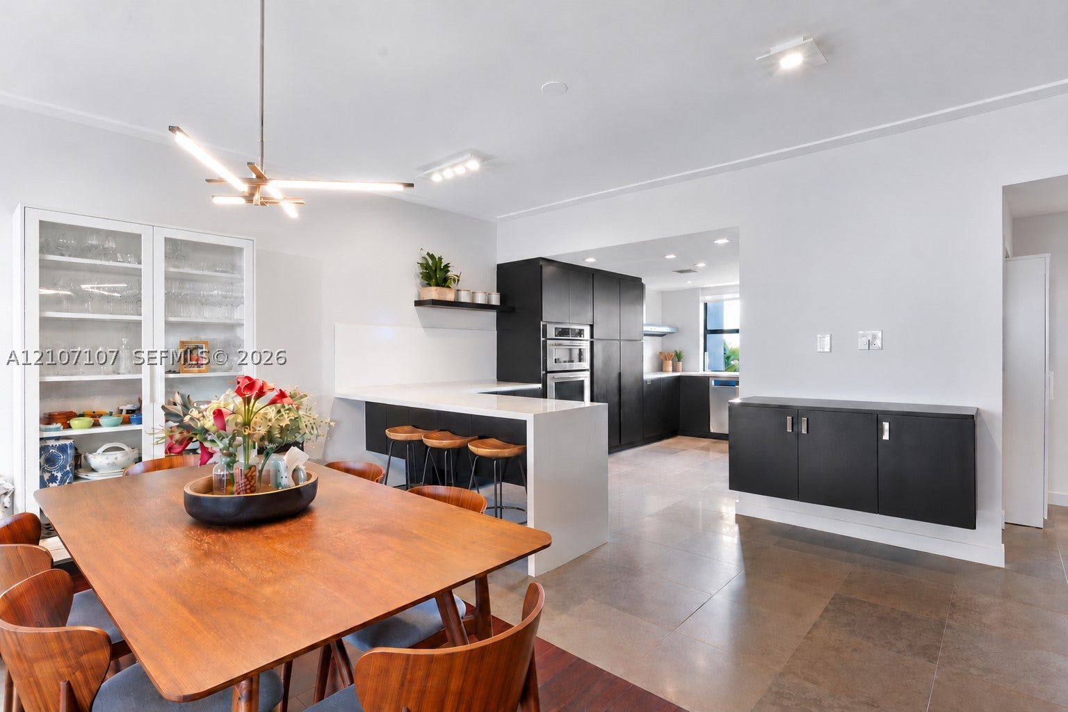 416 Poinciana Dr 1722