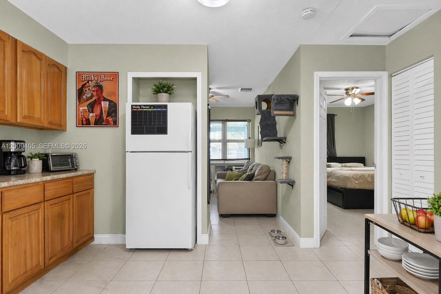 AIRLINE ESTATES UNIT NO 1 - Residential Income