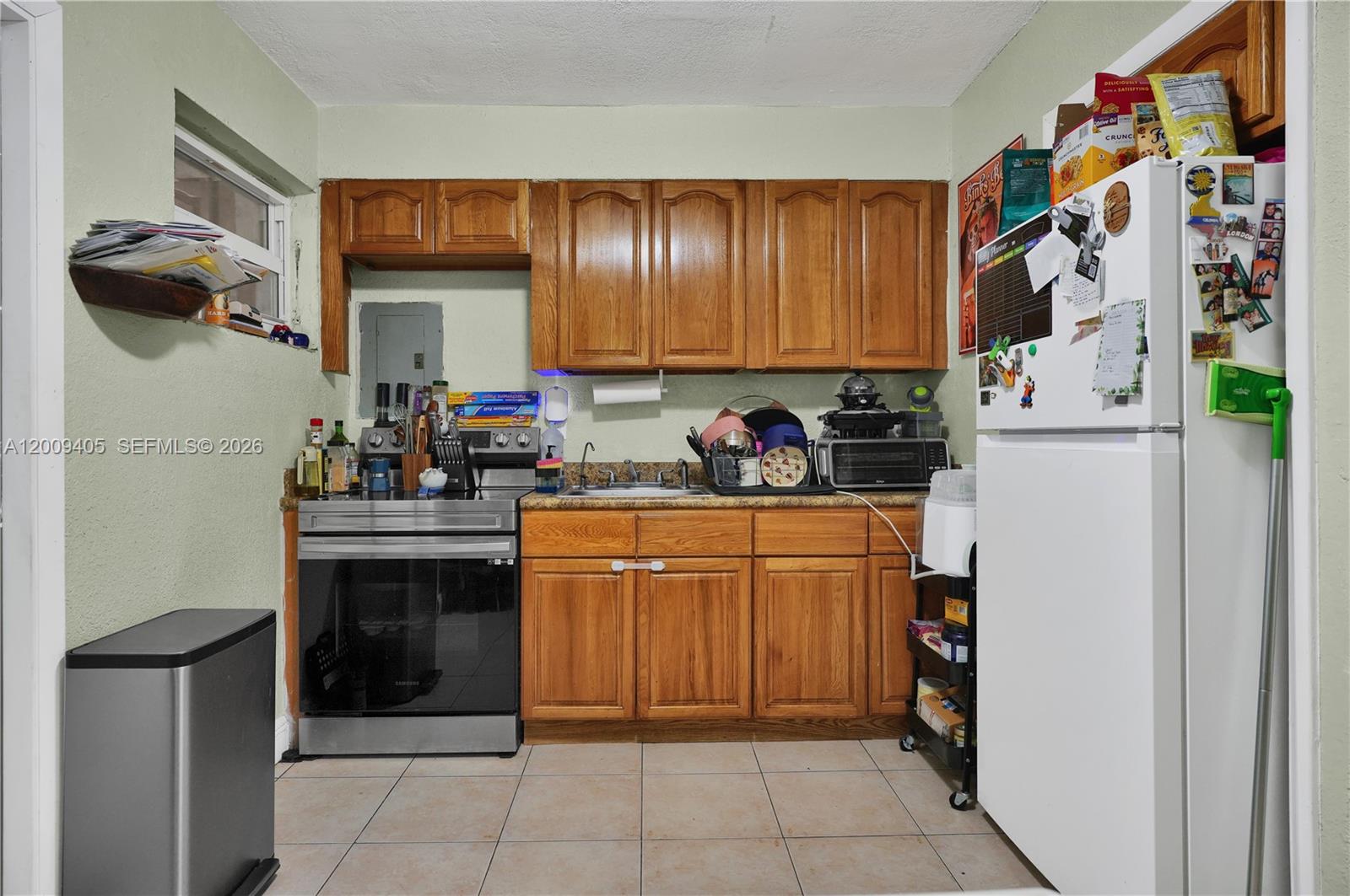 AIRLINE ESTATES UNIT NO 1 - Residential Income