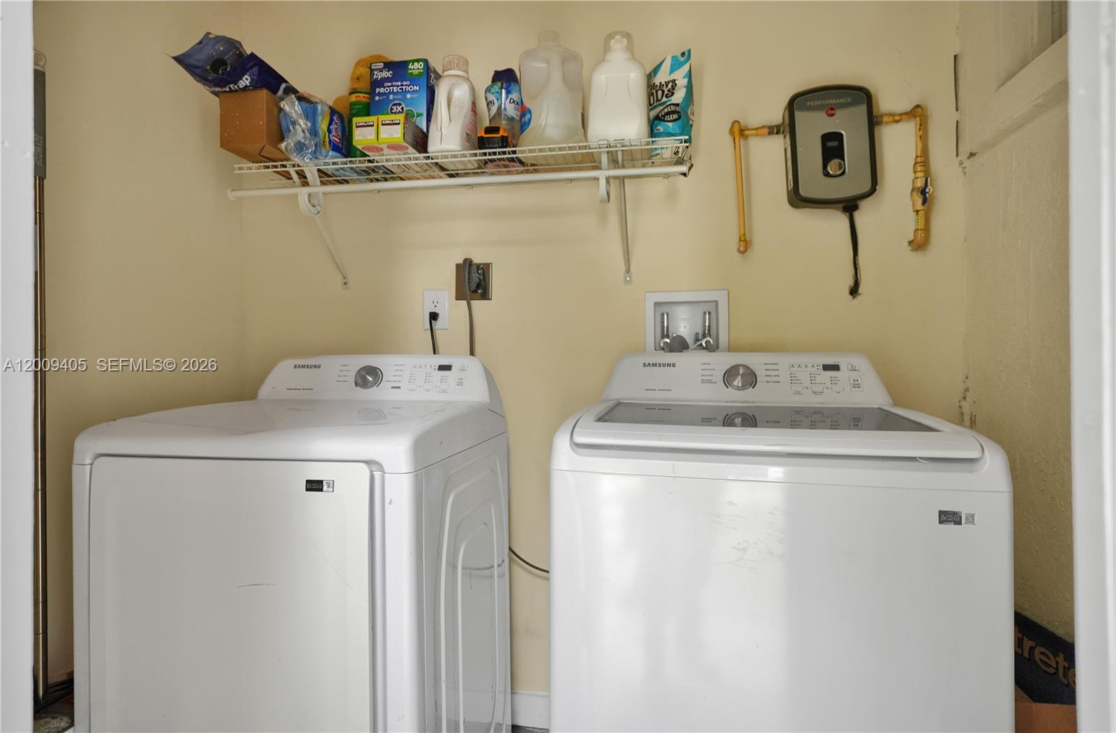 AIRLINE ESTATES UNIT NO 1 - Residential Income