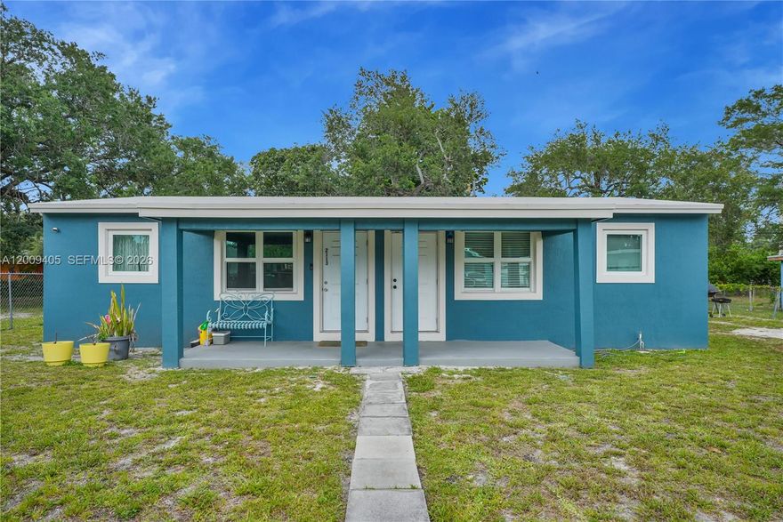 A rare duplex opportunity with upgrades already done and space to make it your own. This 1 bed / 1 bath duplex sits on a large lot with plenty of room to expand, customize, or create your ideal outdoor space.
One unit has been completely remodeled as of January 2026, featuring a modern kitchen, updated bathroom, and fresh finishes throughout. The second unit offers solid condition with great potential for added value.
Both units have their own independent washer and dryer, newer A/C units, and windows updated within the last 3 years—providing comfort, efficiency, and peace of mind.
The oversized lot offers endless possibilities—add on, build out, or design the backyard you’ve always wanted. A rare find with flexibility, income potential, and future upside.