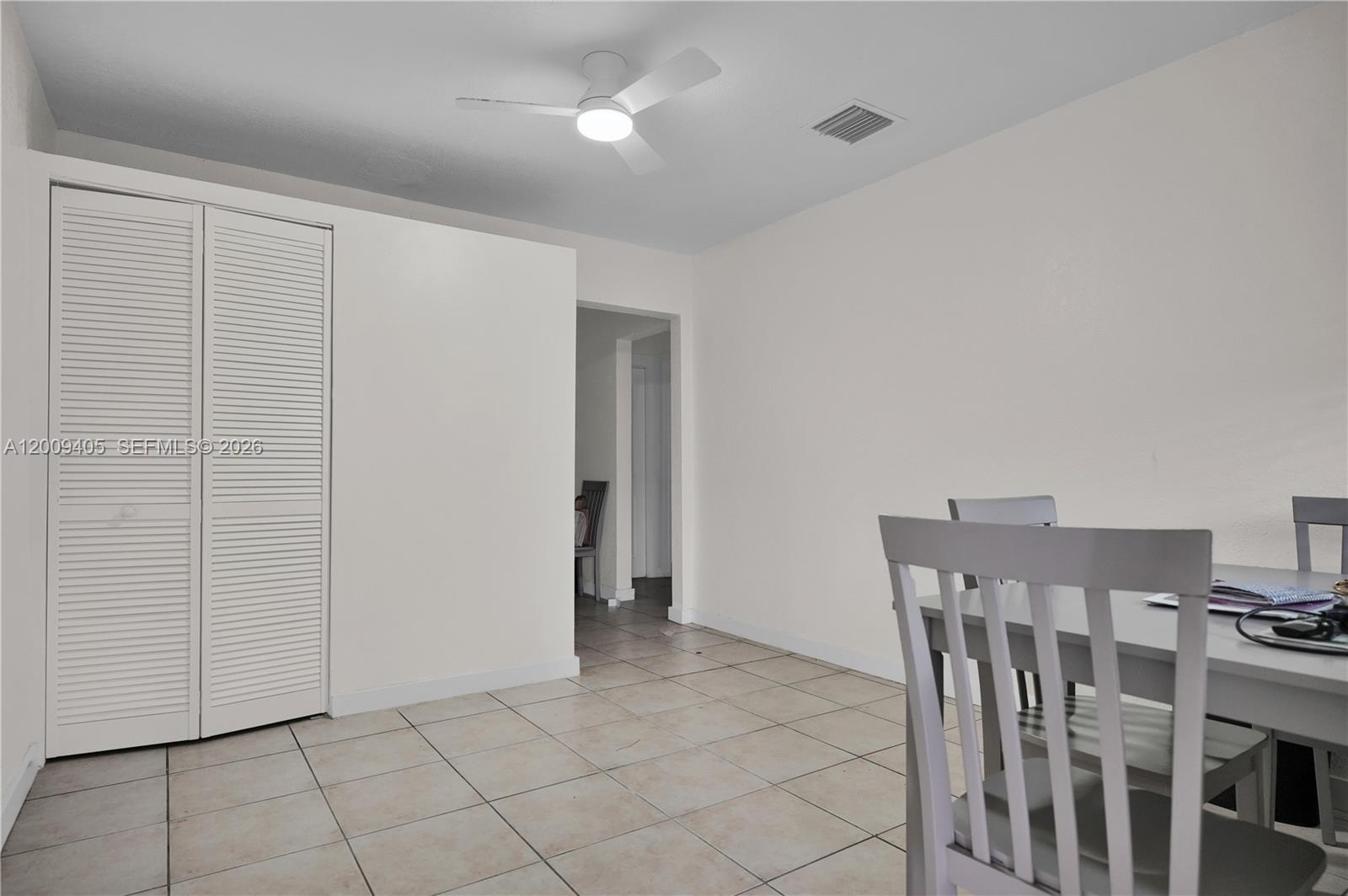 AIRLINE ESTATES UNIT NO 1 - Residential Income
