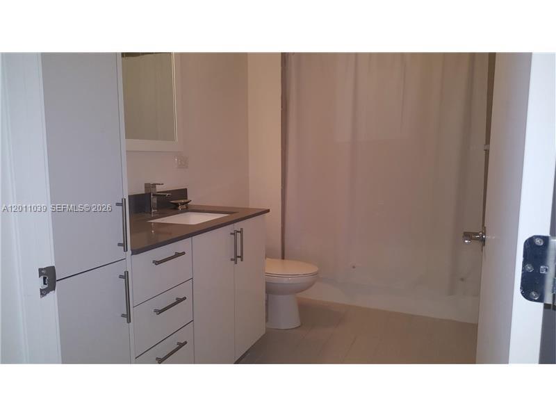 999 SW 1st Ave 2514