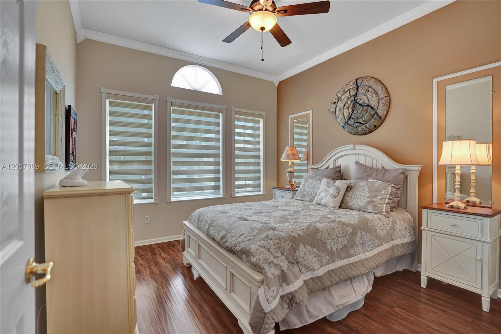 VALENCIA SHORES 3 - Residential