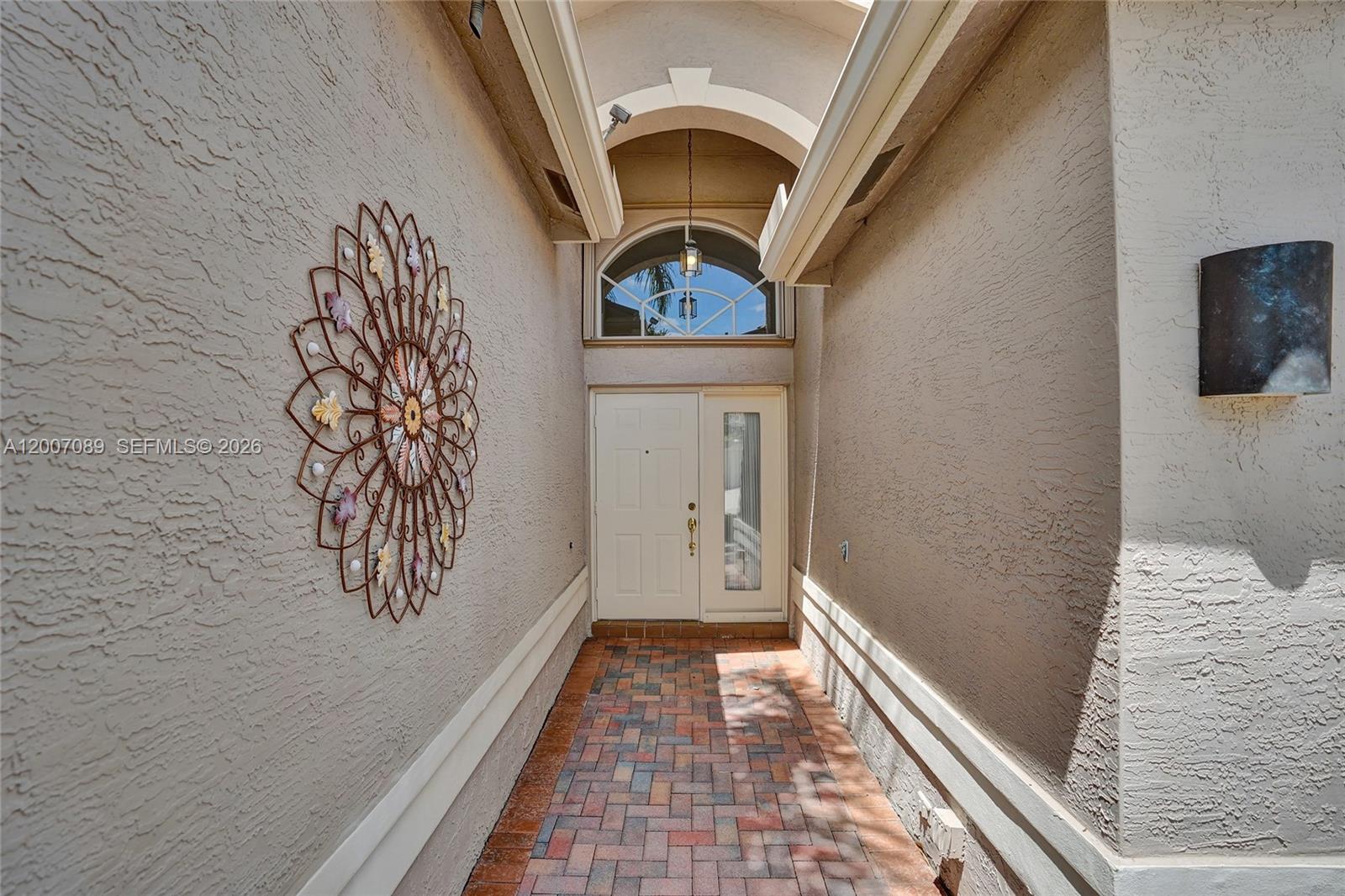VALENCIA SHORES 3 - Residential