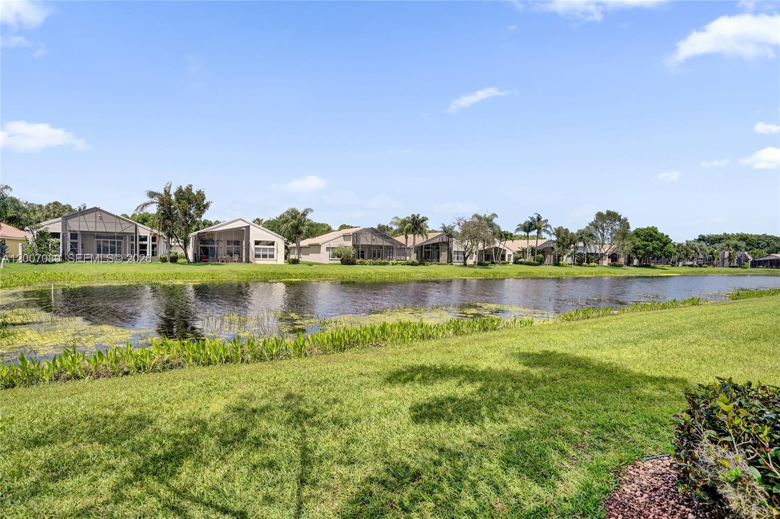 VALENCIA SHORES 3 - Residential