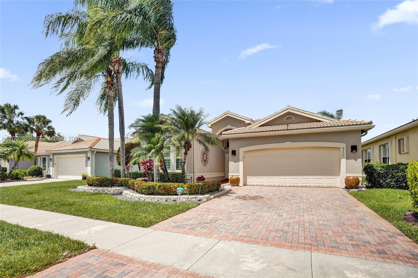 VALENCIA SHORES 3 - Residential
