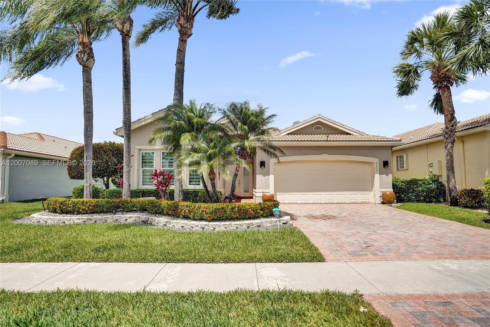 VALENCIA SHORES 3 - Residential