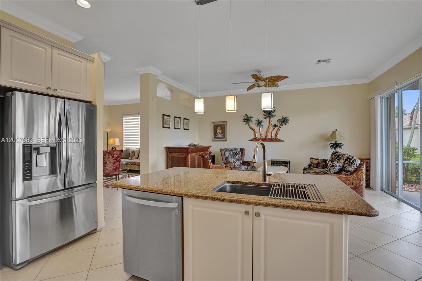 VALENCIA SHORES 3 - Residential