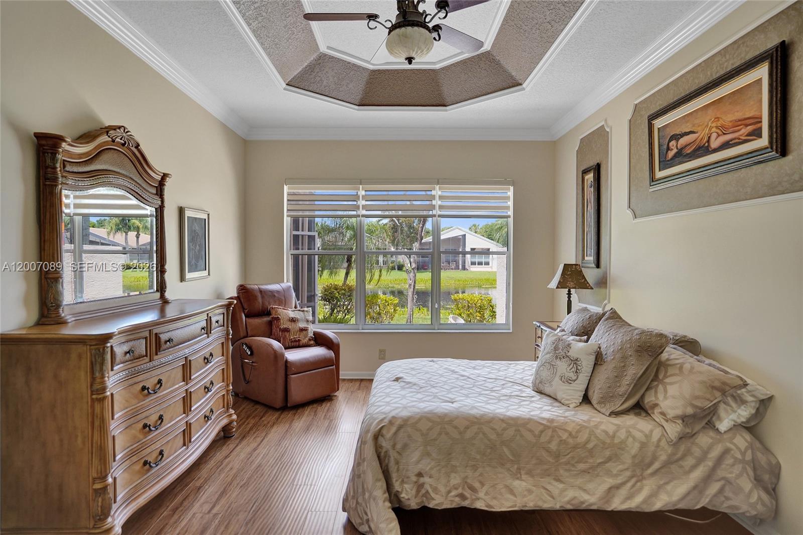 VALENCIA SHORES 3 - Residential