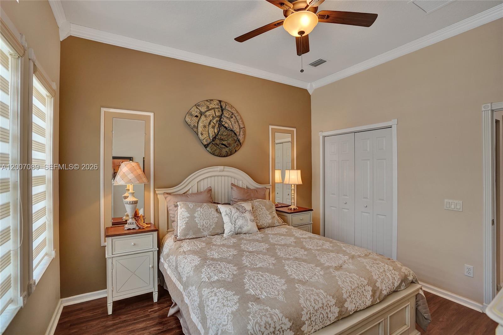 VALENCIA SHORES 3 - Residential