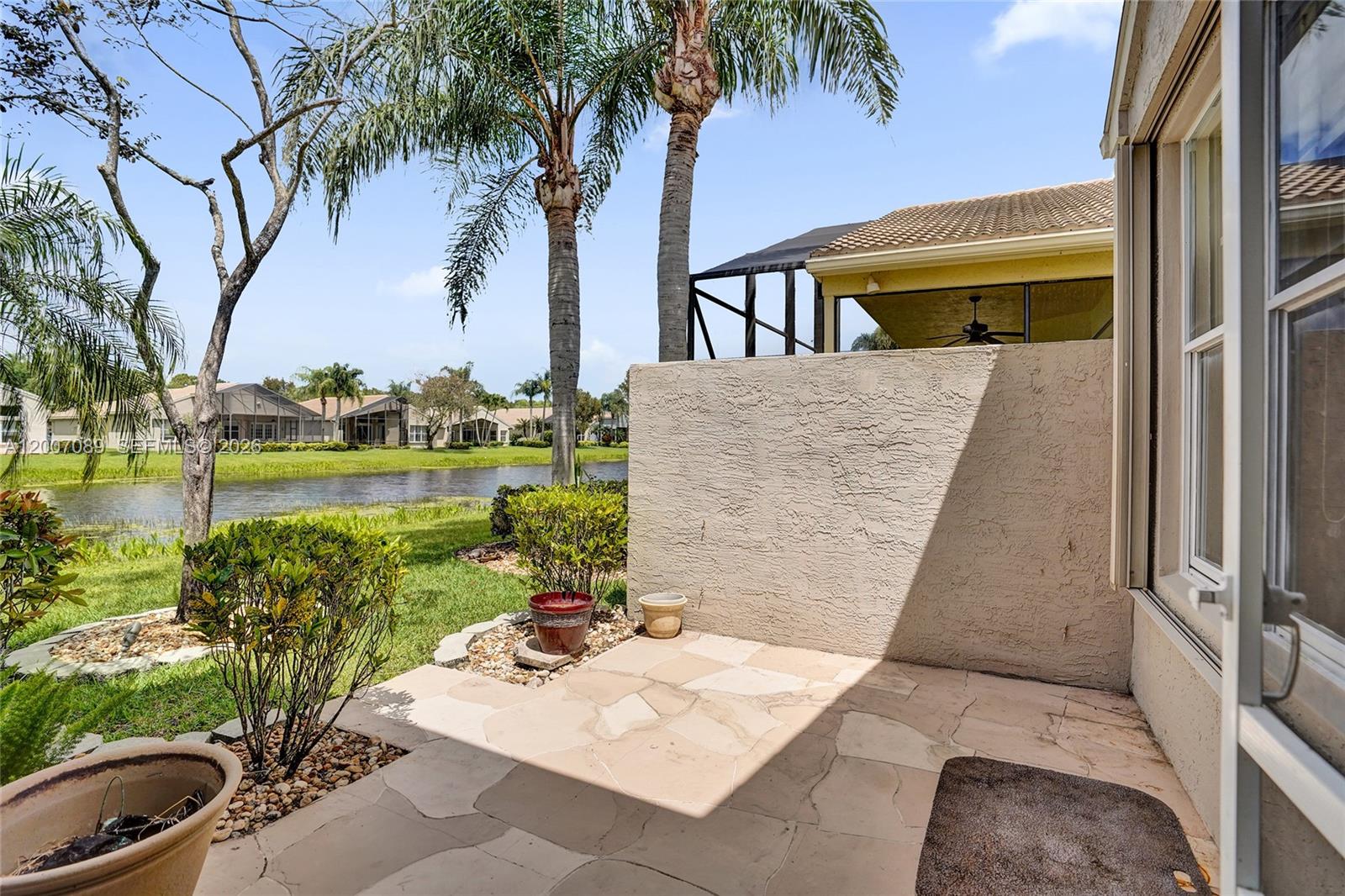 VALENCIA SHORES 3 - Residential