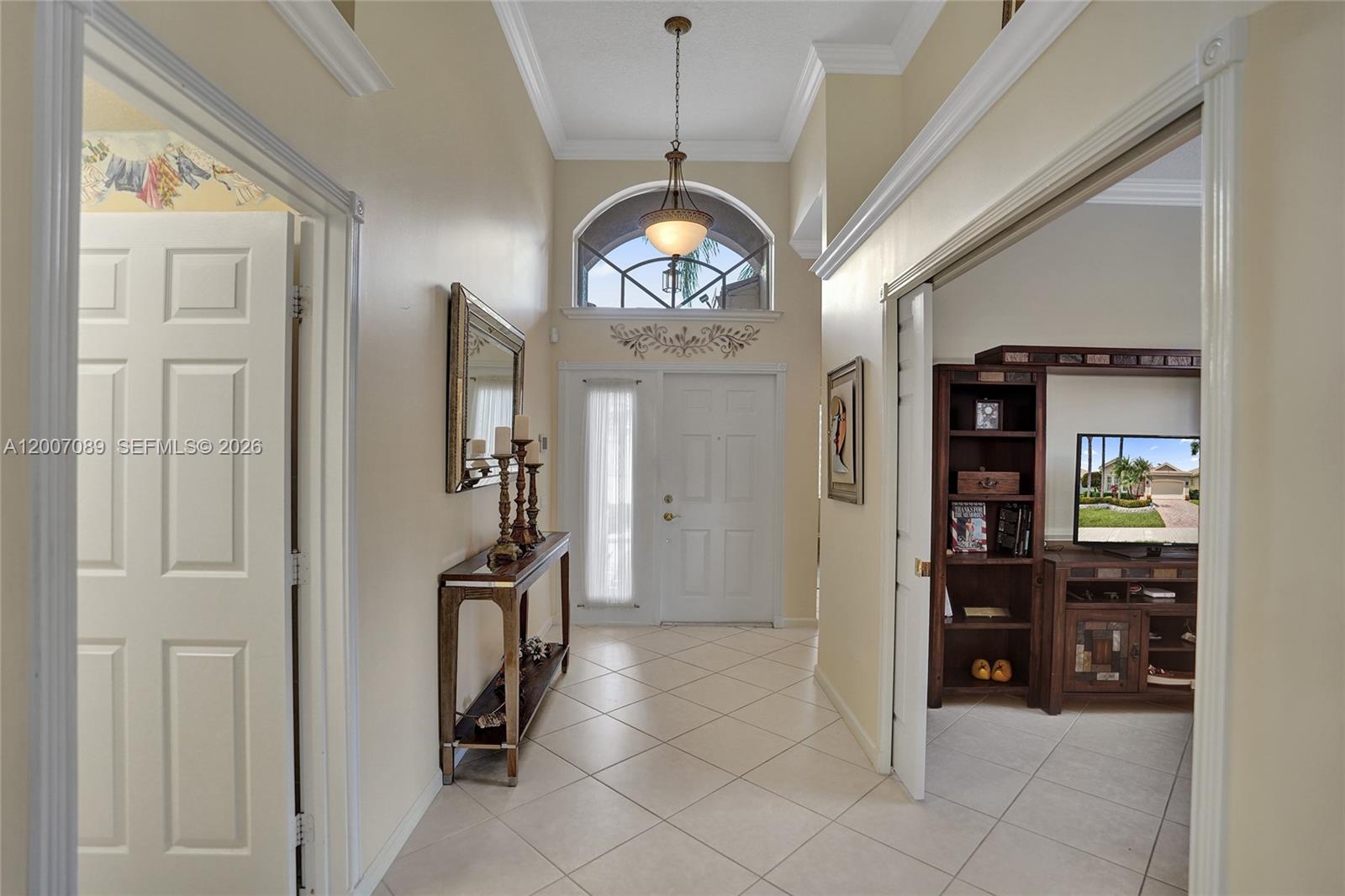 VALENCIA SHORES 3 - Residential