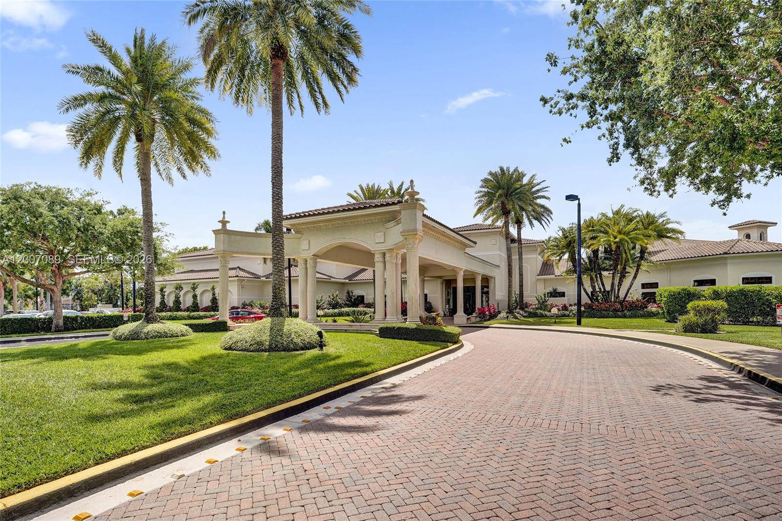 VALENCIA SHORES 3 - Residential