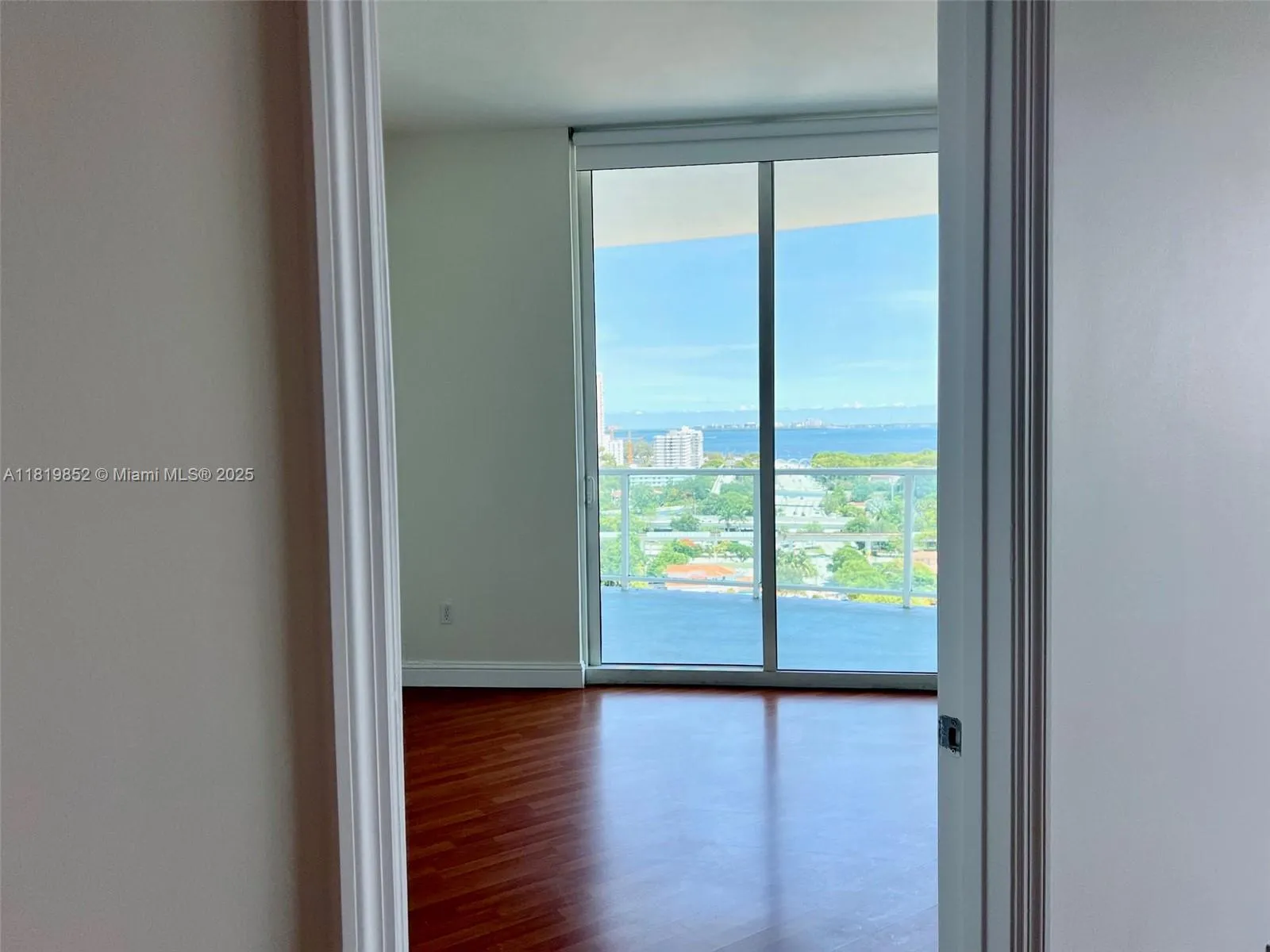 Miami, Florida 33129, United States, 3 Bedrooms Bedrooms, ,2 BathroomsBathrooms,Residential,Active,148995