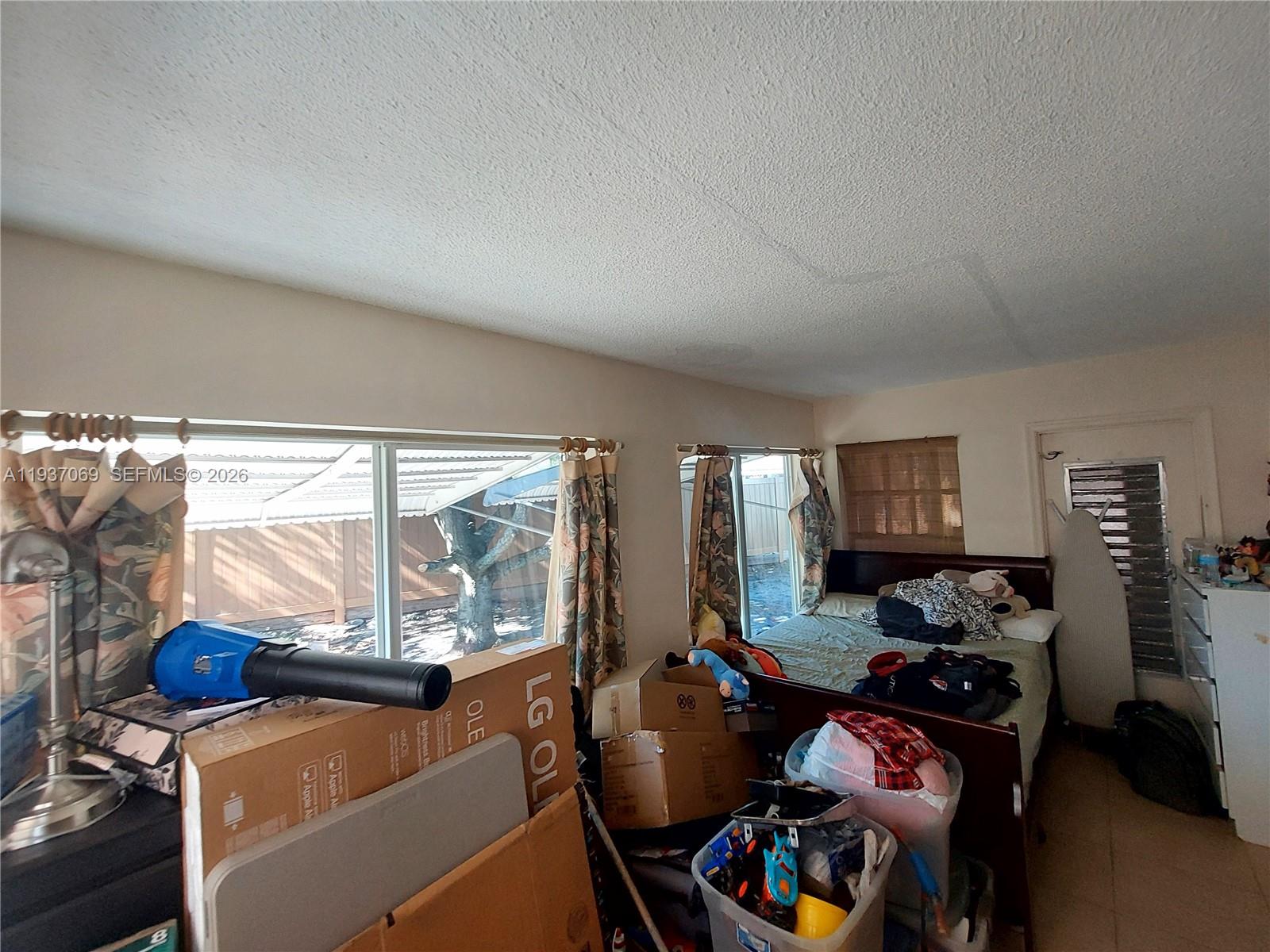 TAMARAC LAKES SECOND SEC - Residential