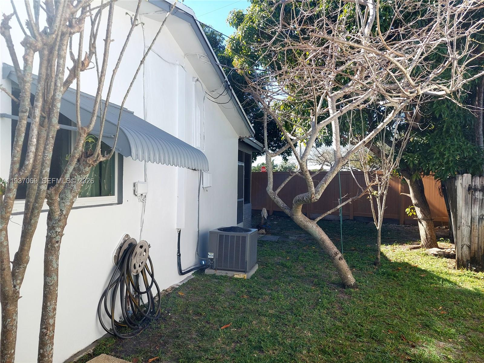 TAMARAC LAKES SECOND SEC - Residential