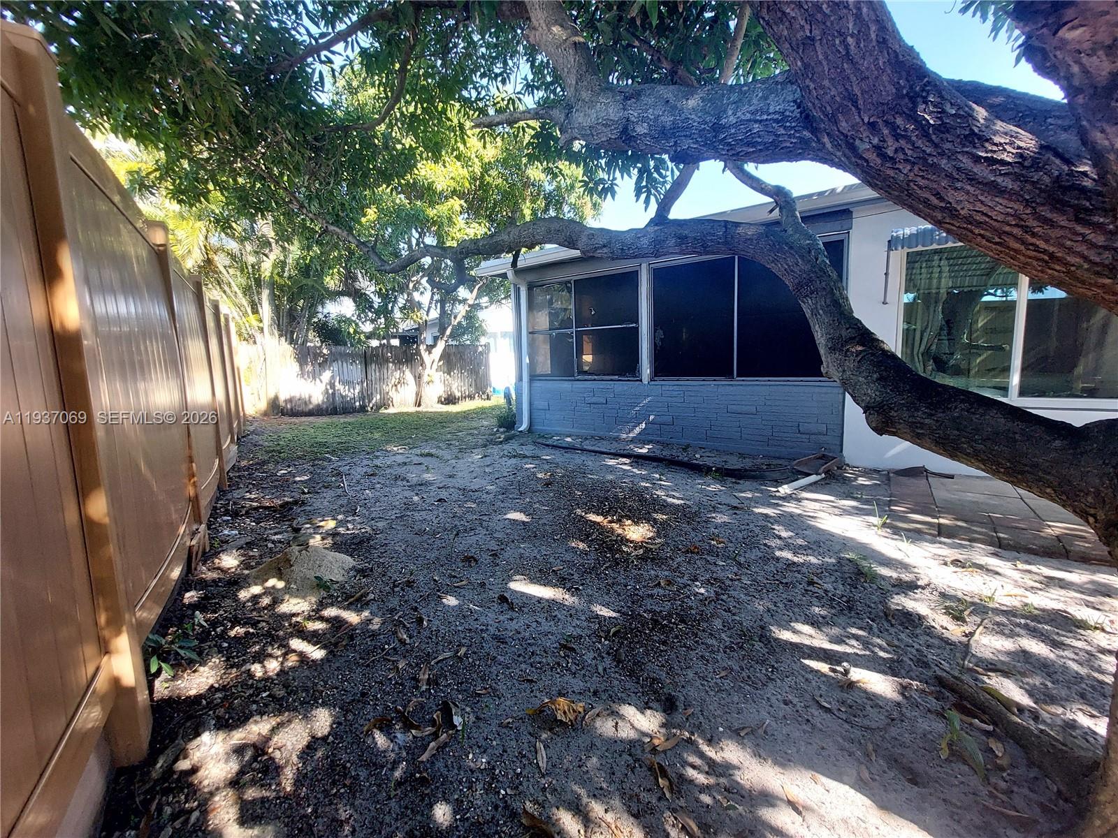 TAMARAC LAKES SECOND SEC - Residential