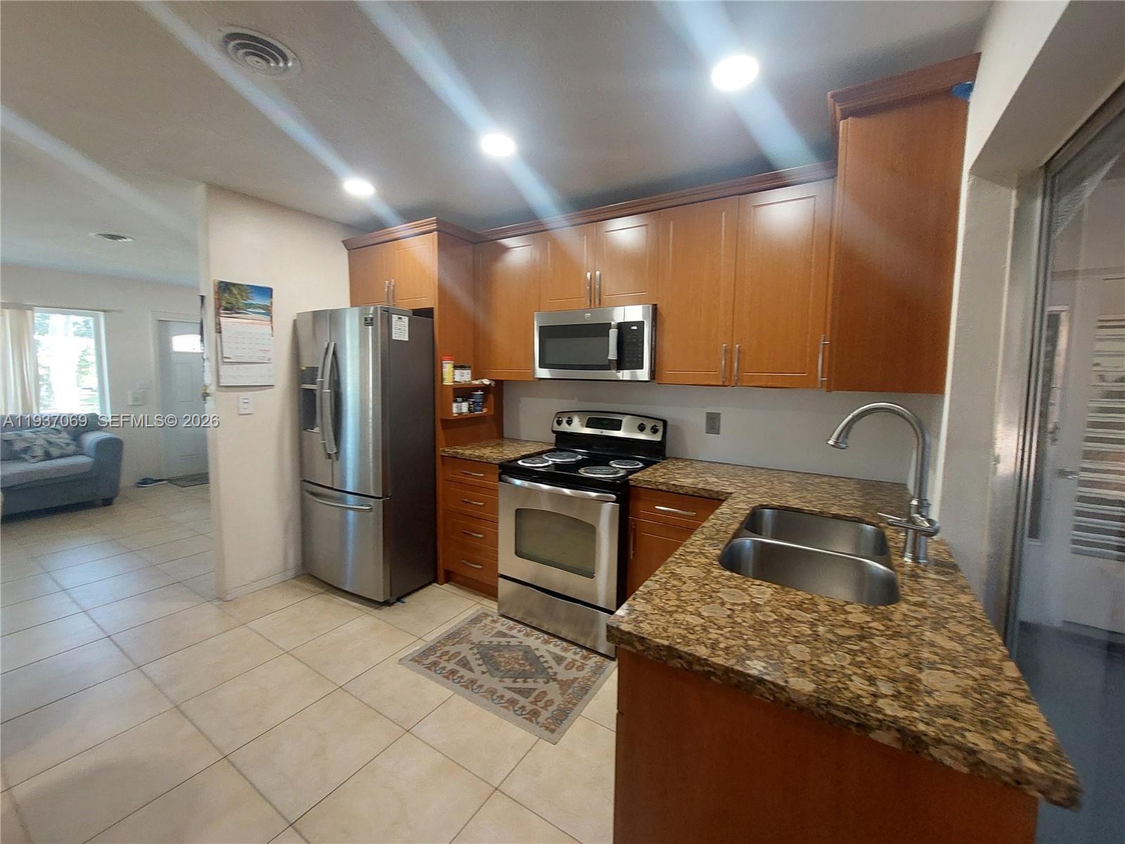 TAMARAC LAKES SECOND SEC - Residential