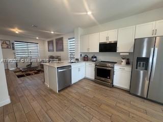 MARIE ESTATES - Residential