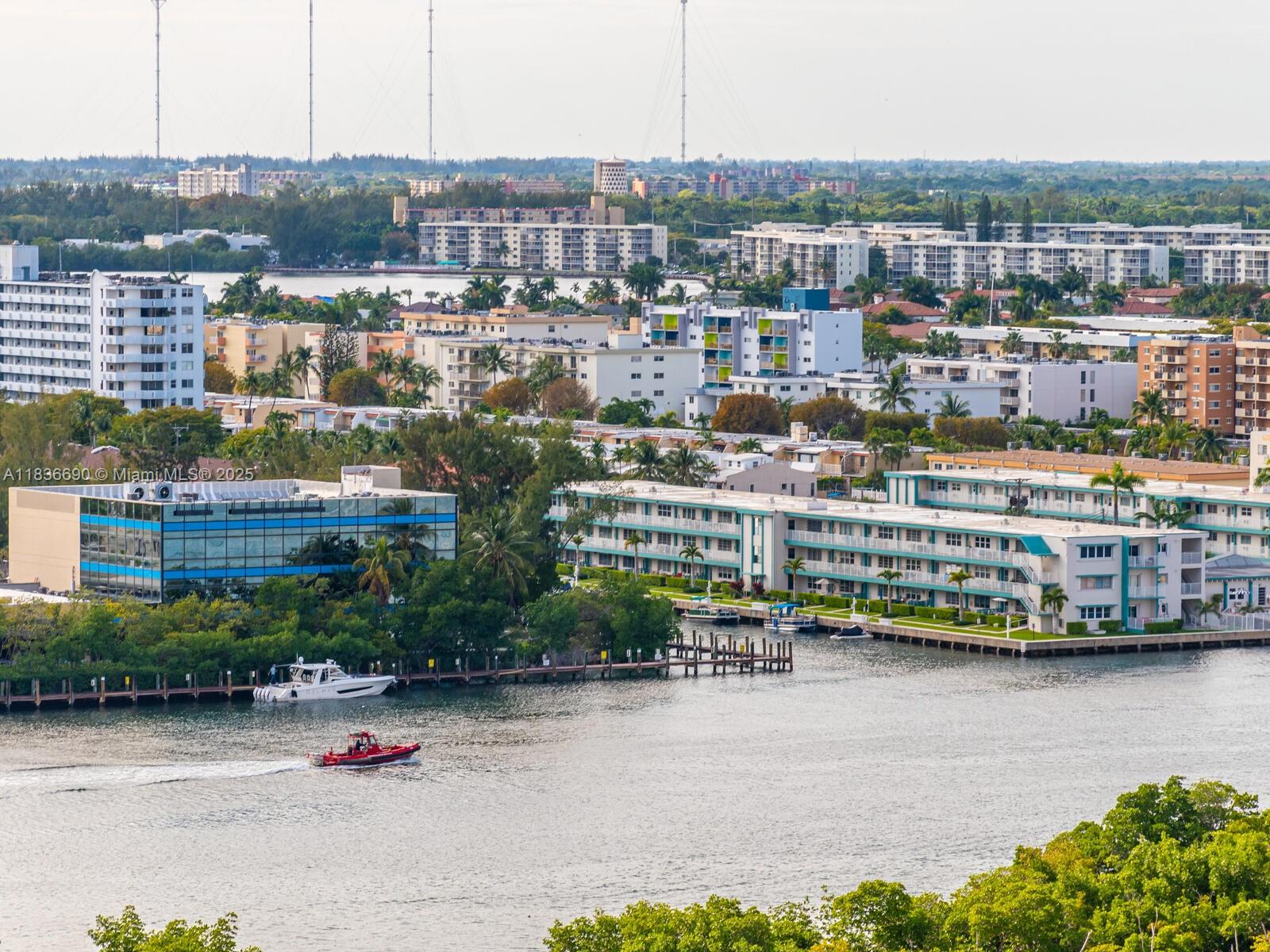 PARQUE TOWERS CONDO - Residential