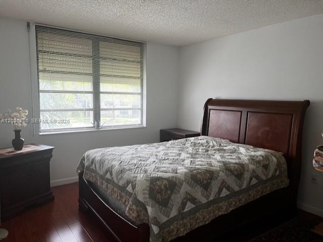 COLONY POINT 4 CONDO - Residential