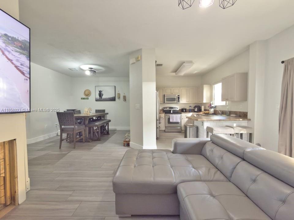 LAKES BY THE BAY GEE - Residential