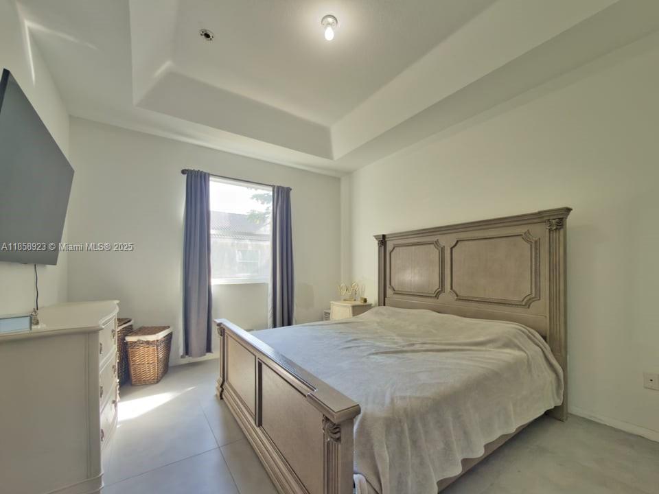 LAKES BY THE BAY GEE - Residential