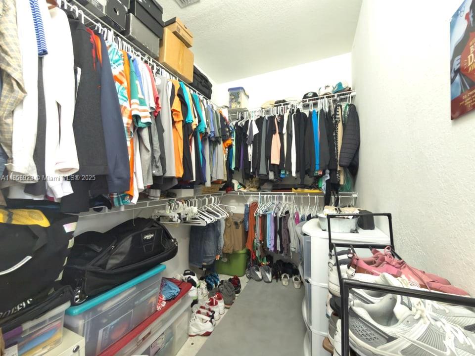 LAKES BY THE BAY GEE - Residential