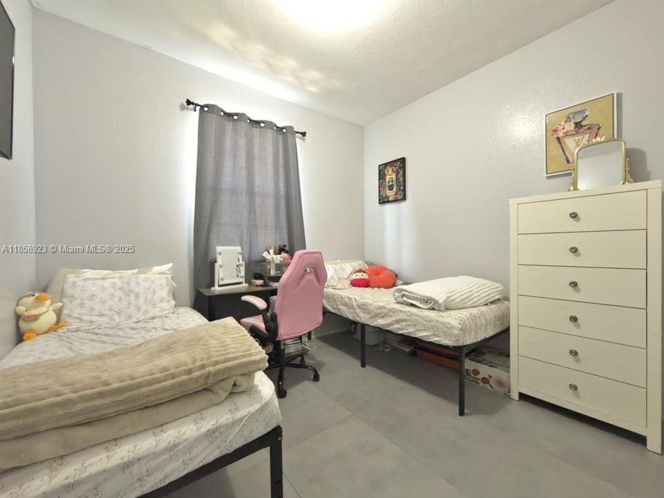 LAKES BY THE BAY GEE - Residential