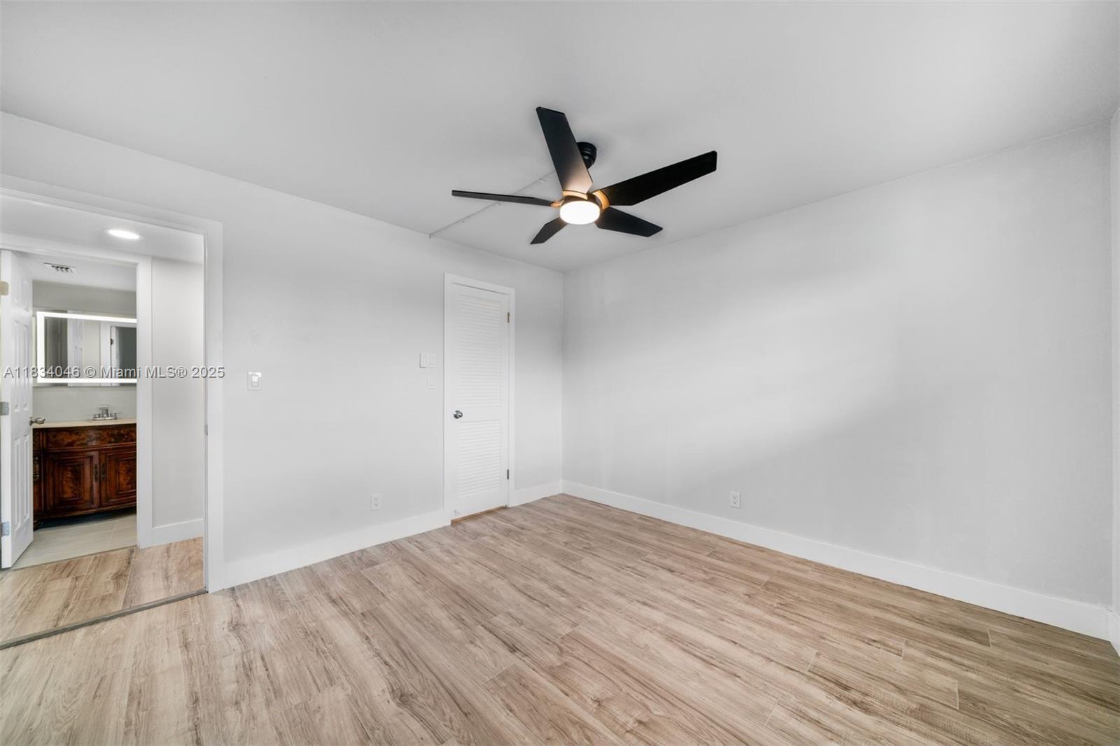 HOLLYBROOK GOLF - Residential Lease