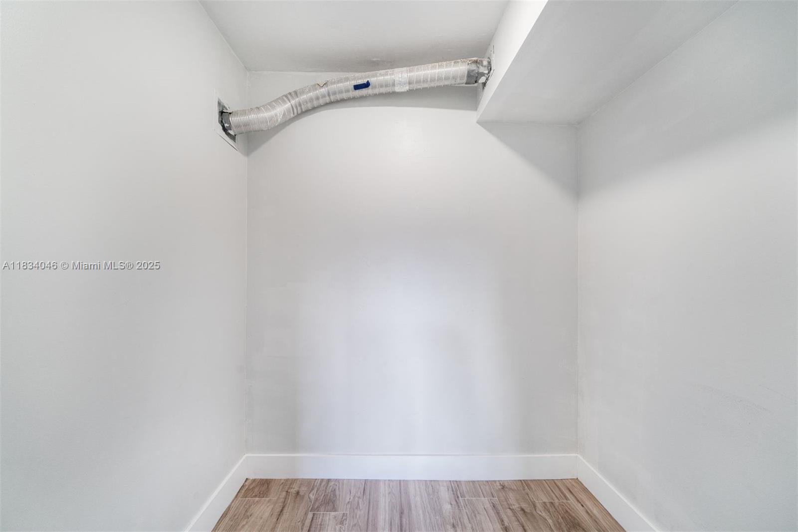 HOLLYBROOK GOLF - Residential Lease