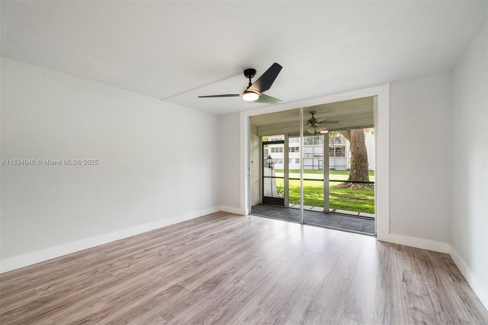 HOLLYBROOK GOLF - Residential Lease