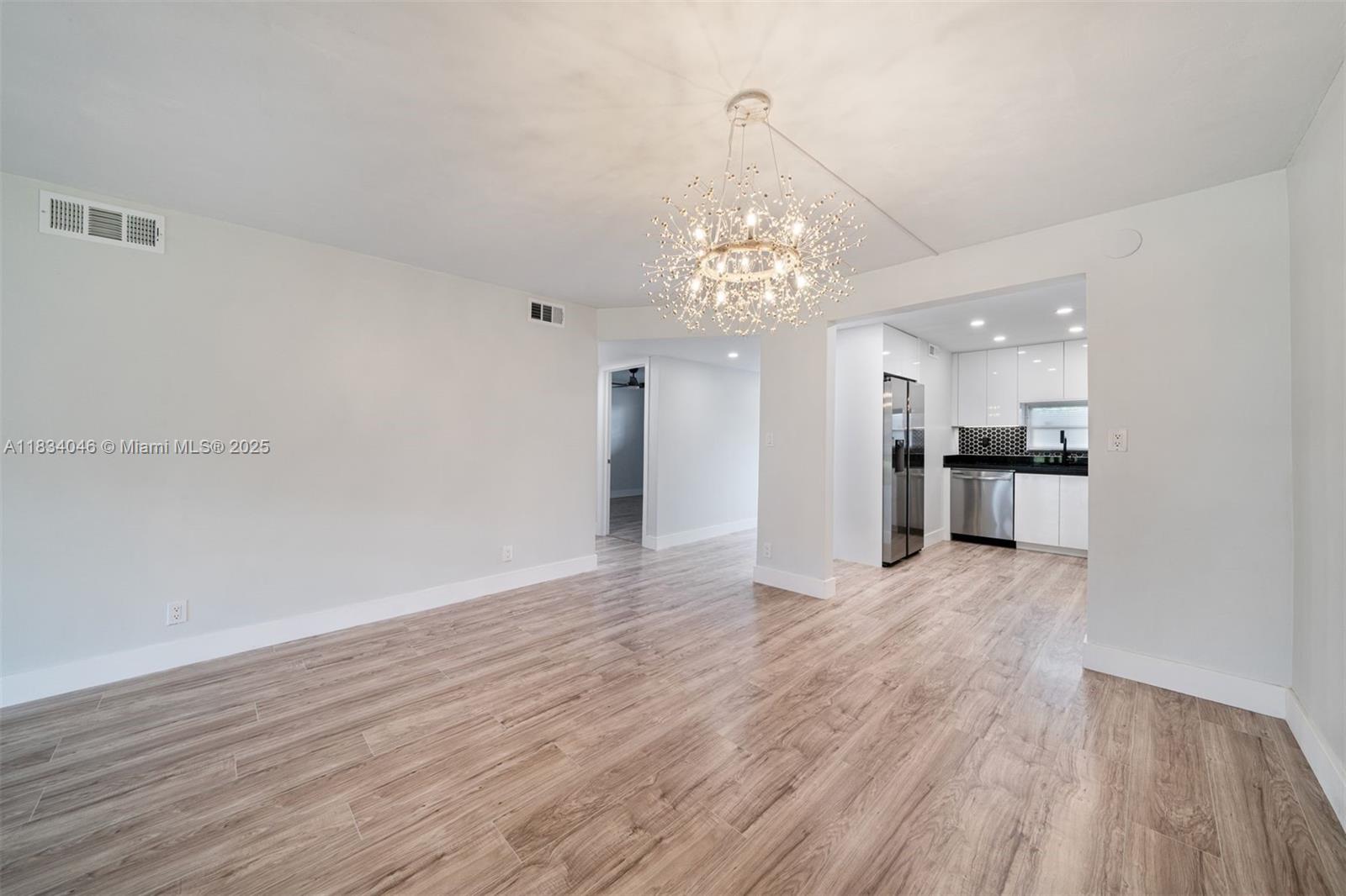 HOLLYBROOK GOLF - Residential Lease