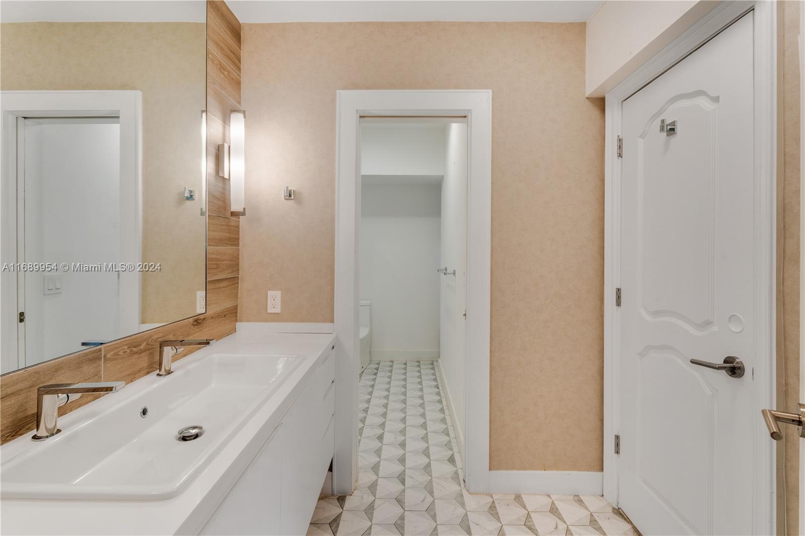 KILLIAN ACRES - Residential