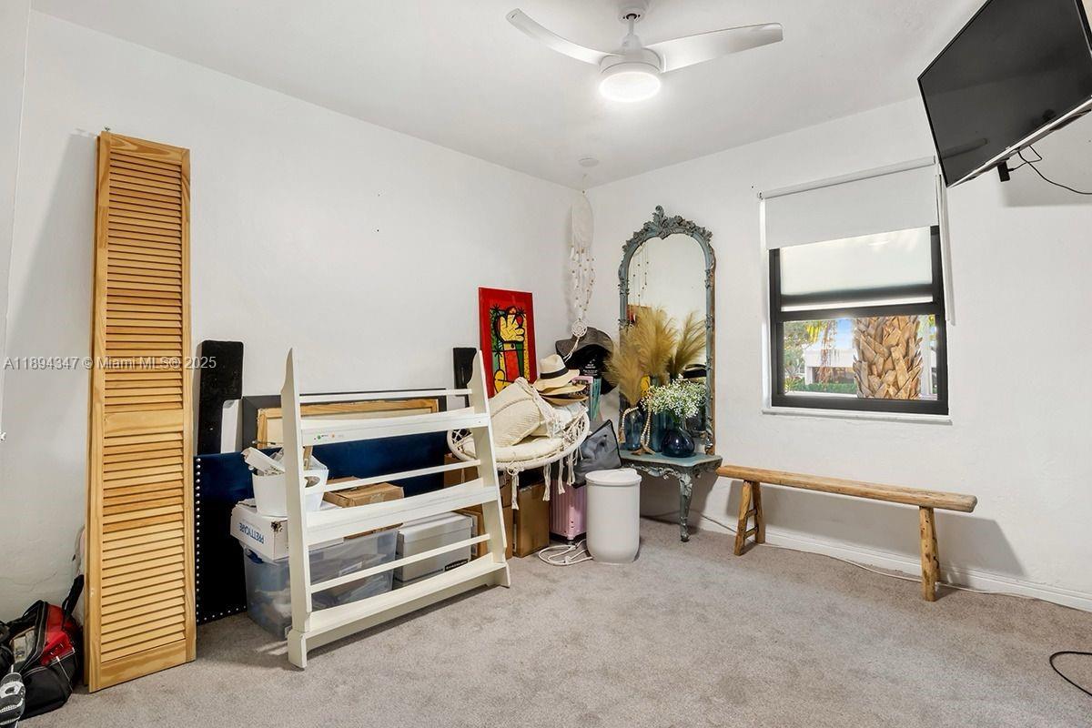 CASA GRANADA CONDO - Residential