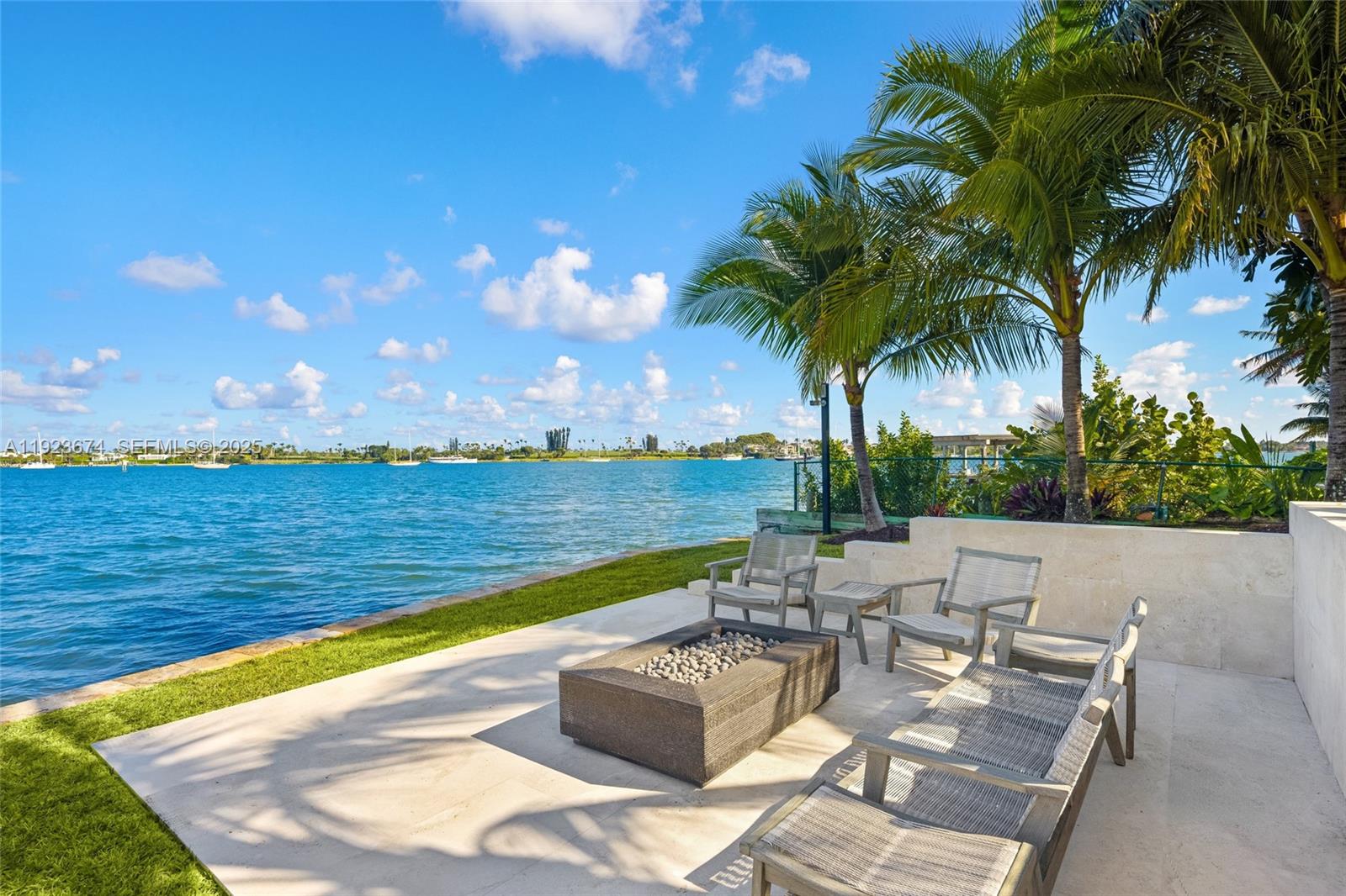 NORTH SHORE TERRACE 2 - Residential