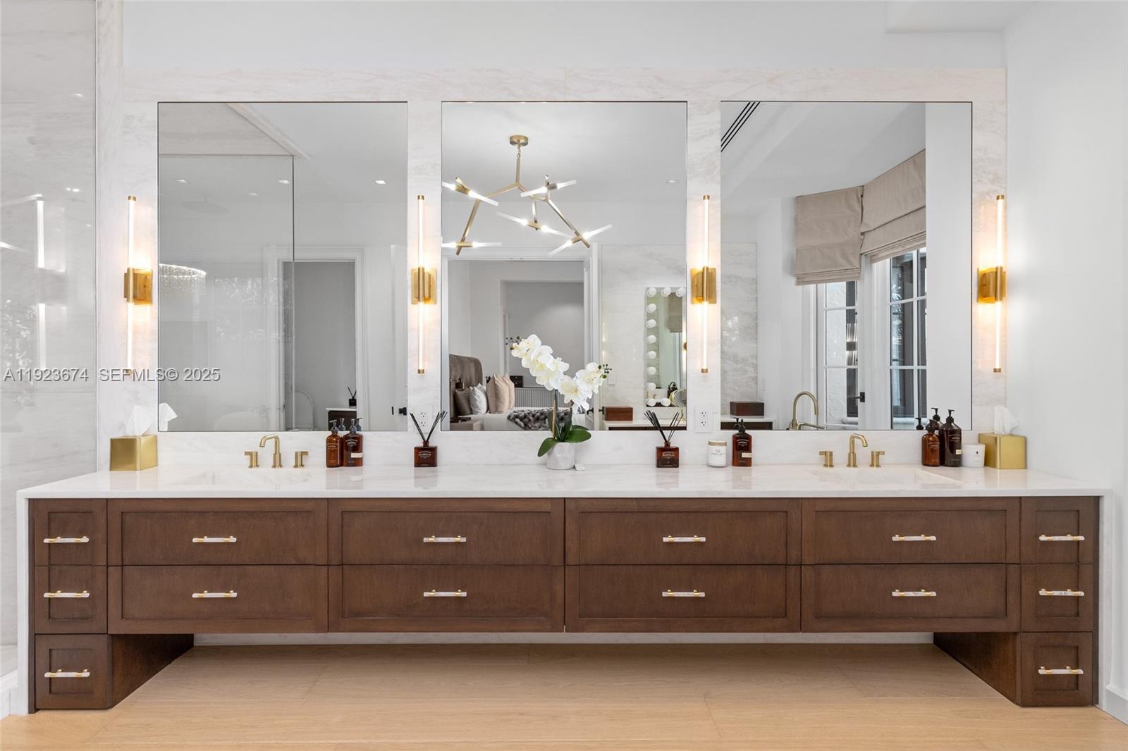 NORTH SHORE TERRACE 2 - Residential