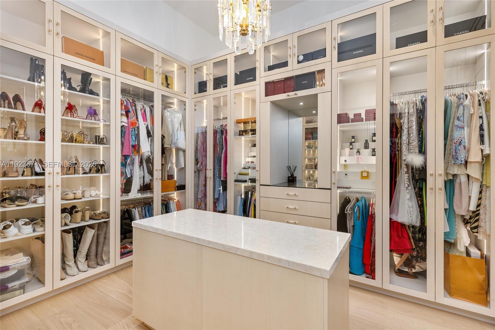 NORTH SHORE TERRACE 2 - Residential