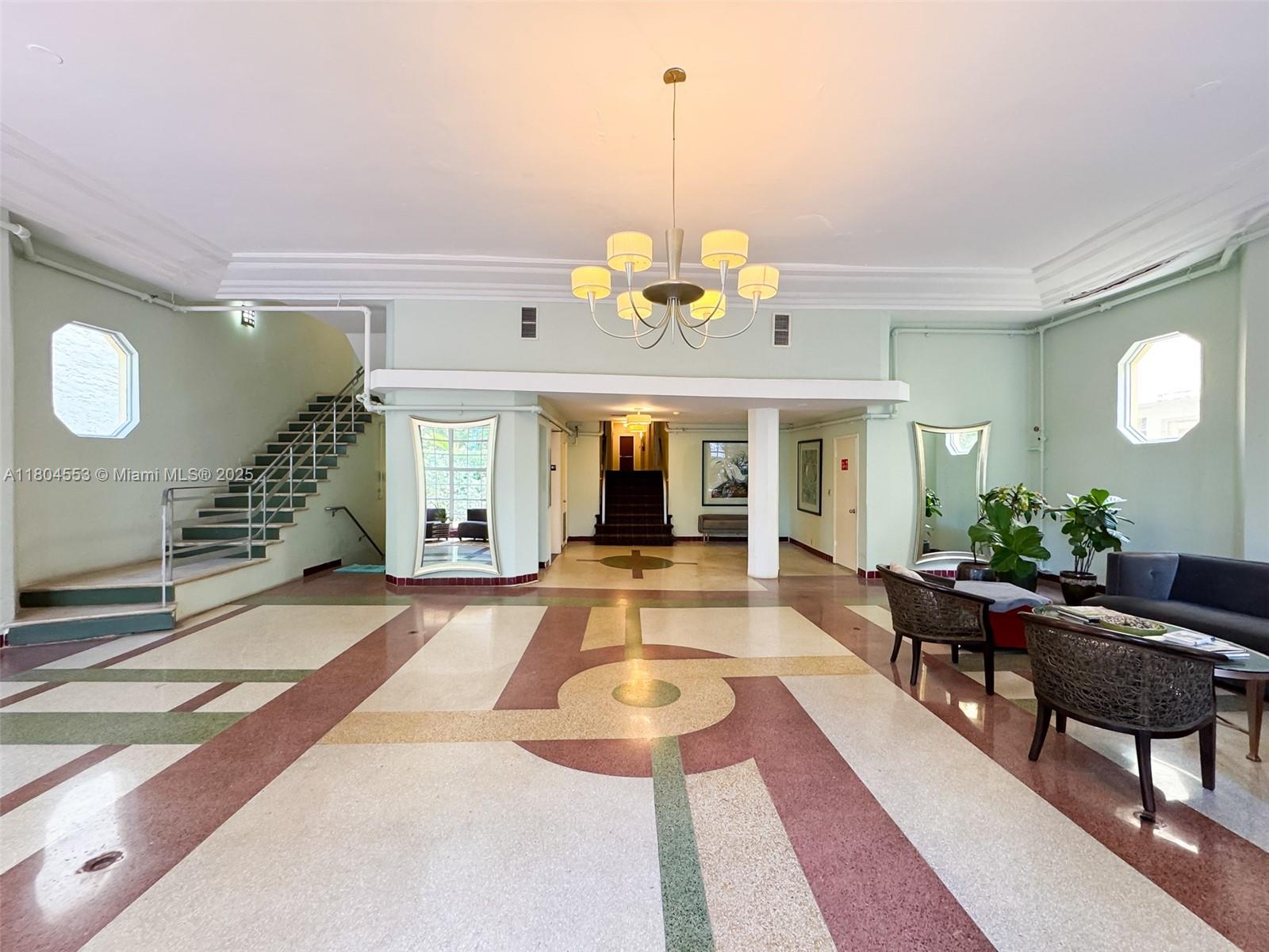 THE FLAMINGO CONDO - Residential