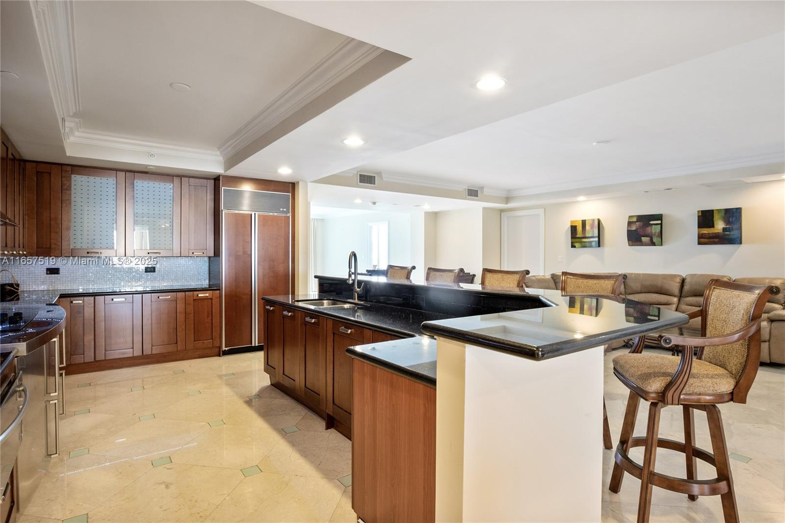 THE PENINSULA CONDO - Residential