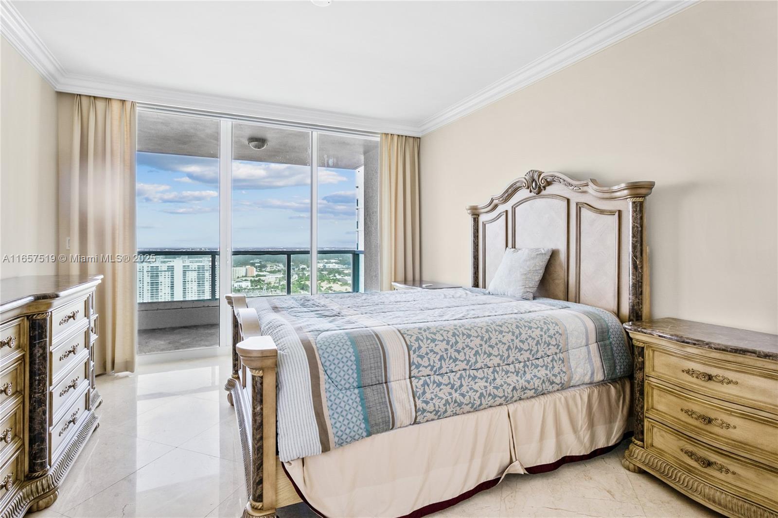 THE PENINSULA CONDO - Residential