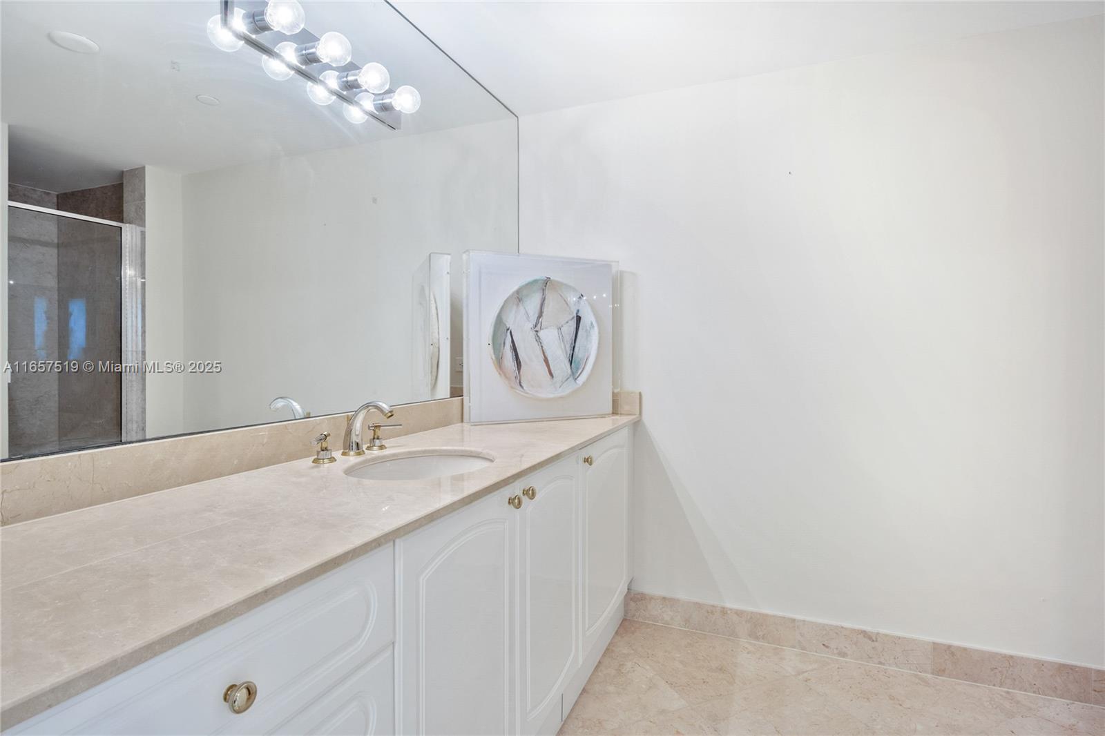 THE PENINSULA CONDO - Residential